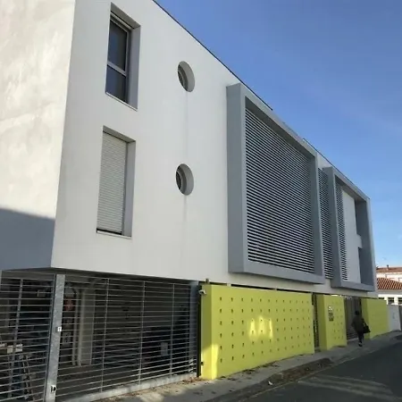 Parc : Moderne Idealement Situe Proche Tiki * ロワイヤン